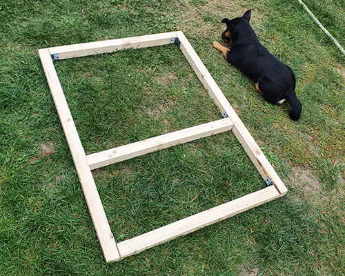 Easy DIY Winter Doghouse