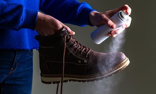 Discover This Easy Way To Waterproof Your Boots