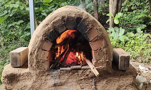 how to build an outdoor mud oven