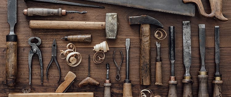 Off-Grid Tools You Need To Have On Your Property