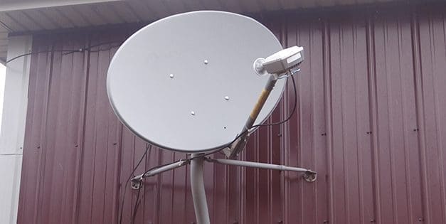 Unplugged and Online: Off-Grid Internet